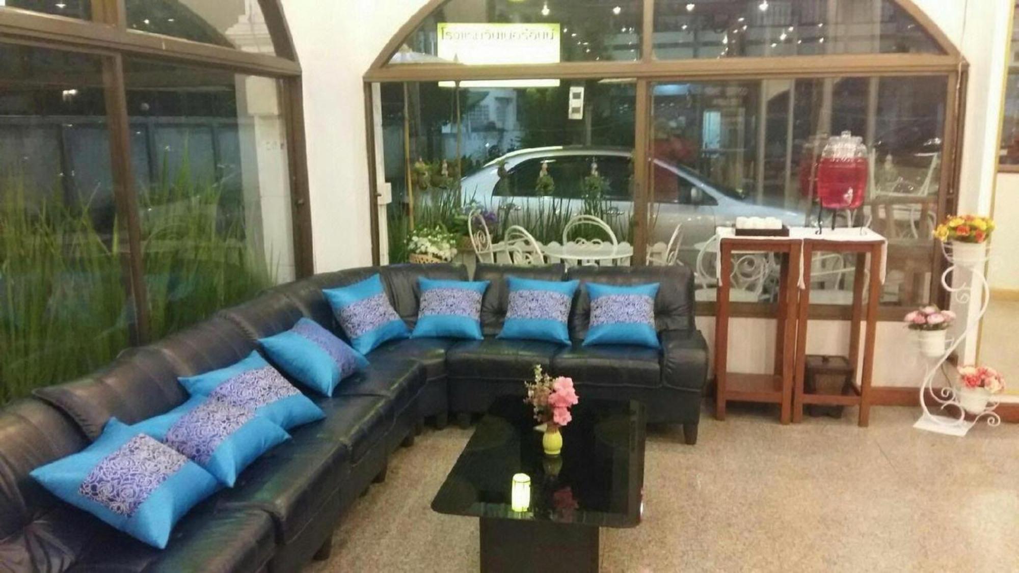 OYO 1096 Winner Inn Hotel Chiang Mai Eksteriør bilde