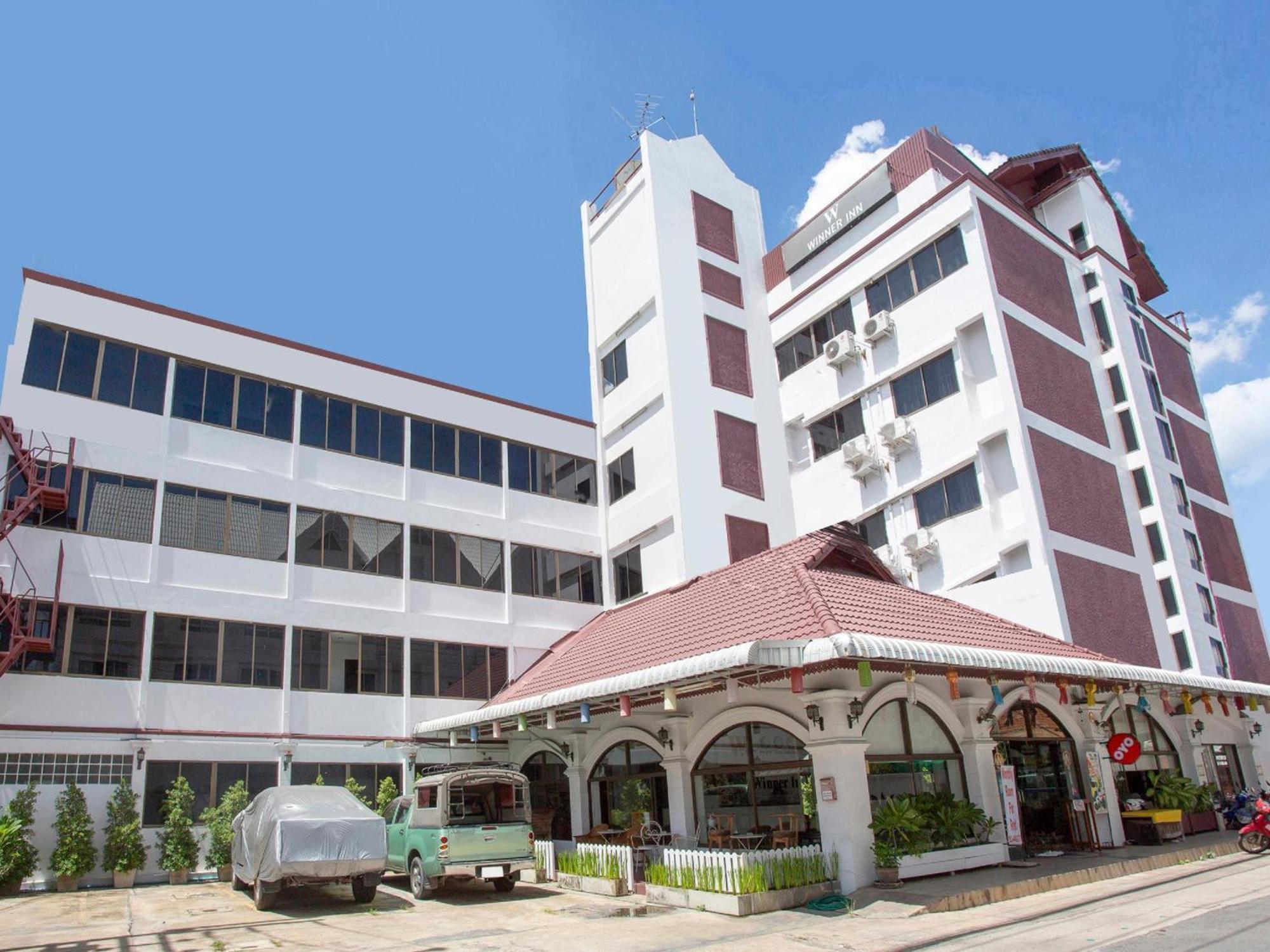 OYO 1096 Winner Inn Hotel Chiang Mai Eksteriør bilde